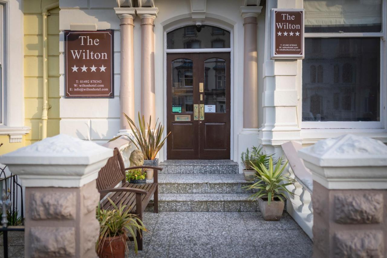 The Wilton Ξενοδοχείο Λαντούντνο Εξωτερικό φωτογραφία